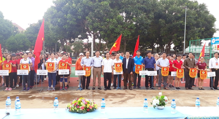 Khai mạc giải bóng chuyền nữ lao động năm 2018